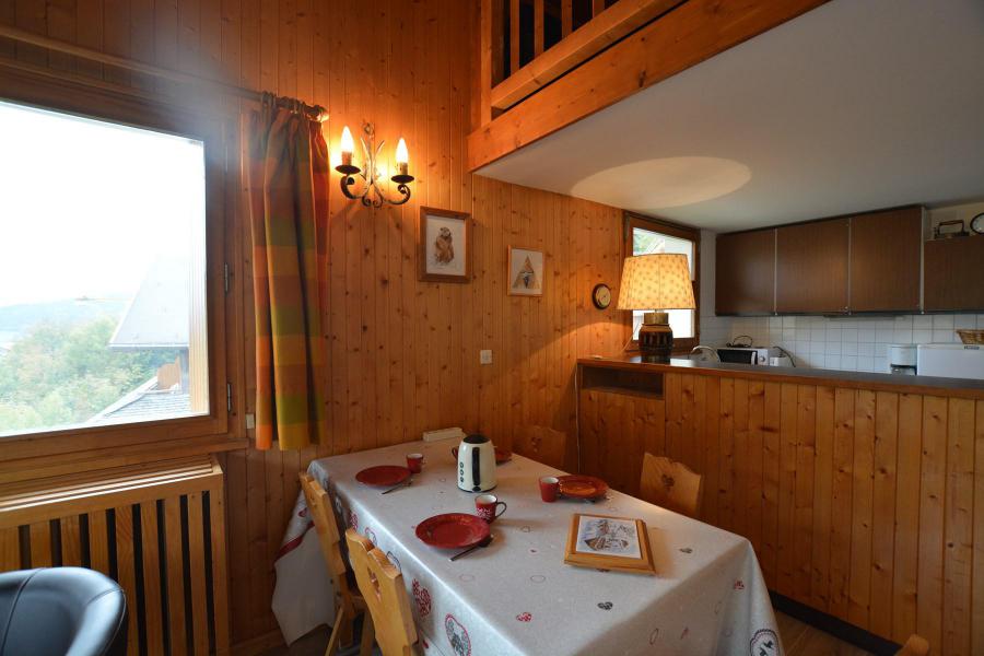 Holiday in mountain resort 3 room apartment 6 people (1A) - Résidence le Planay - Le Grand Bornand - Living room