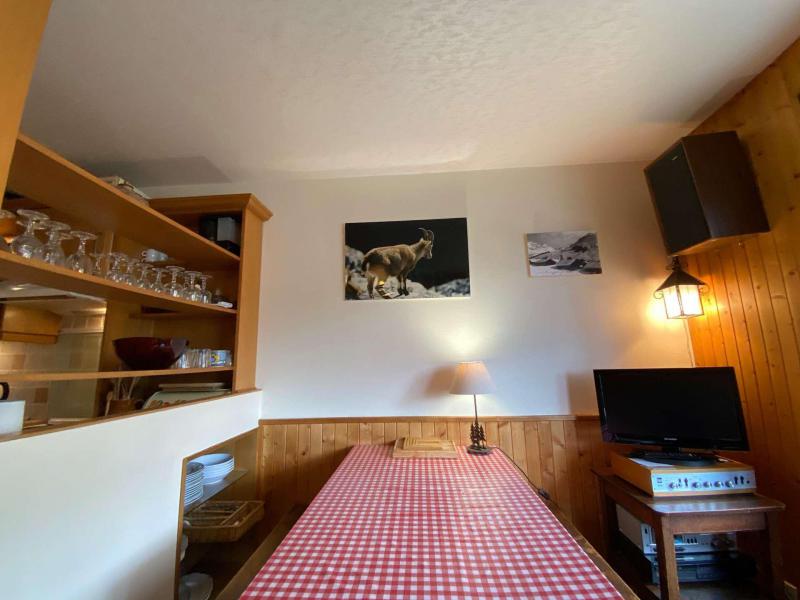 Wakacje w górach Apartament 2 pokojowy 5 osób (2B) - Résidence le Planay - Le Grand Bornand - Pokój gościnny