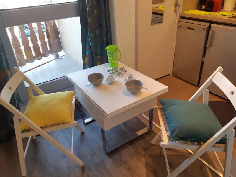 Vacanze in montagna Studio per 2 persone (PLS2201) - Résidence le Plein Sud A - Les 2 Alpes - Cucinino