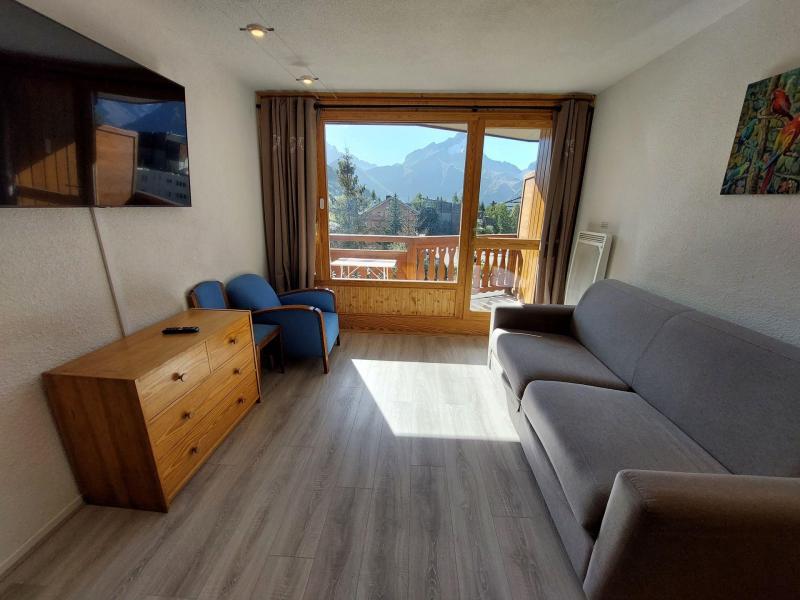 Holiday in mountain resort Studio sleeping corner 4 people (PLS1403) - Résidence le Plein Sud B - Les 2 Alpes - Living room