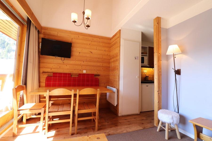 Vakantie in de bergen Appartement duplex 2 kabine kamers 6 personen (614) - Résidence le Pralin - Méribel-Mottaret - Woonkamer