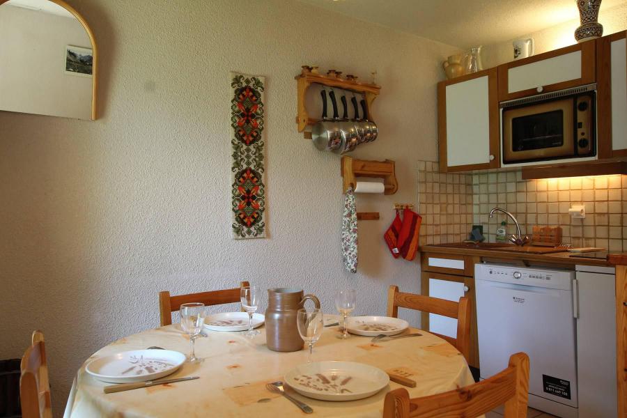 Vacances en montagne Appartement 2 pièces 4 personnes (1004) - Résidence le Pré des Jonquilles - Serre Chevalier - Séjour