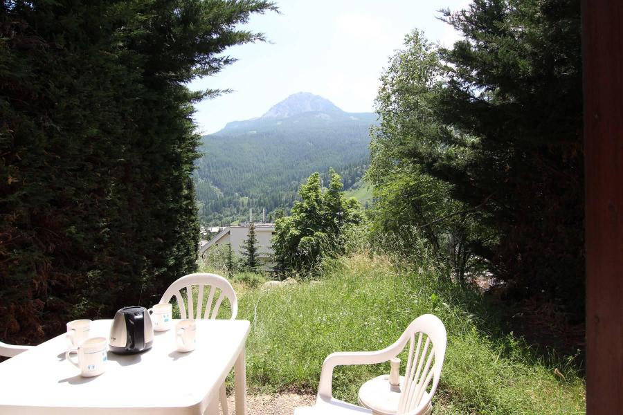 Vacances en montagne Appartement 2 pièces 4 personnes (1004) - Résidence le Pré des Jonquilles - Serre Chevalier - Terrasse