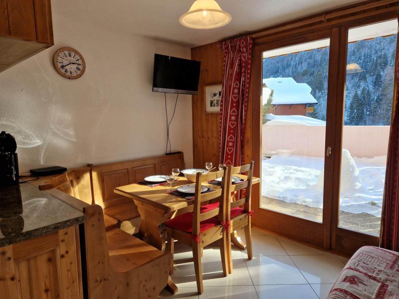 Vakantie in de bergen Appartement 2 kamers bergnis 4 personen (2) - Résidence le Ranfolly - Morzine - Woonkamer