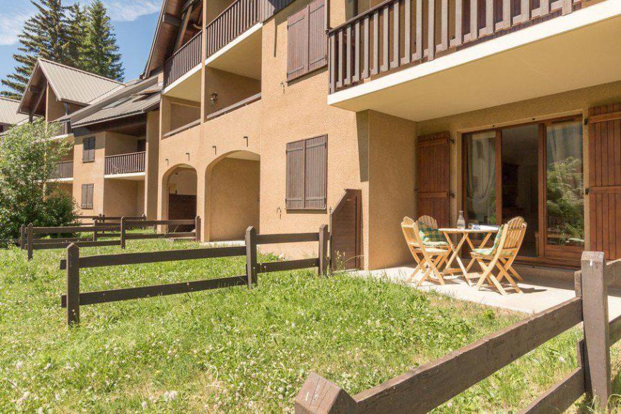 Urlaub in den Bergen 3-Zimmer-Appartment für 6 Personen (B3) - Résidence le Rocher - Serre Chevalier - Terrasse