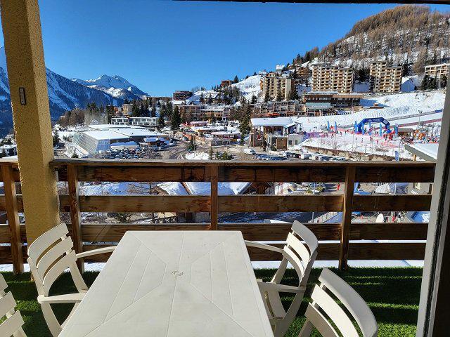 Holiday in mountain resort 2 room apartment 6 people (56 B) - Résidence le Rond Point des Pistes II - Orcières Merlette 1850 - Balcony