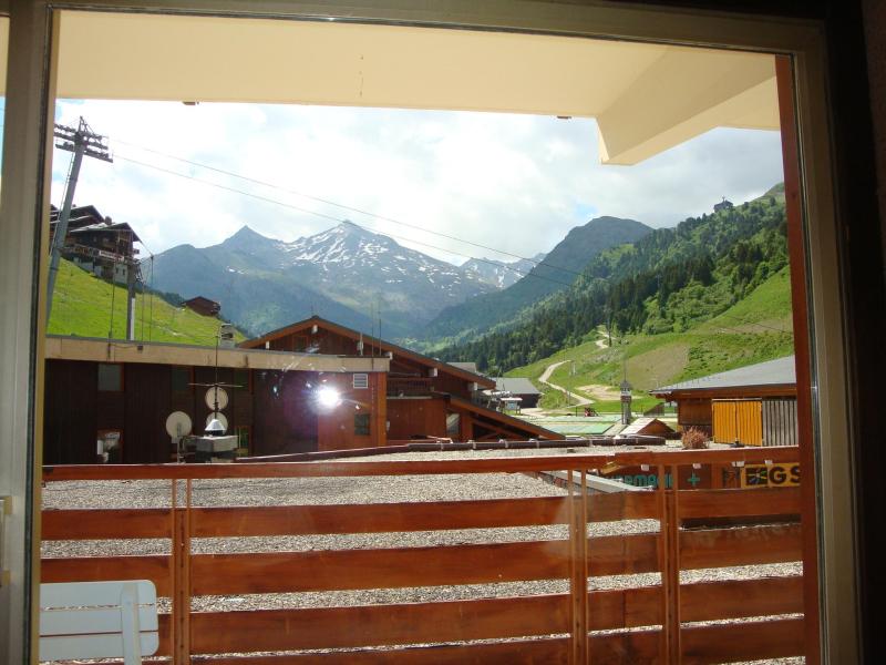 Vacances en montagne Studio 4 personnes (103) - Résidence le Ruitor - Méribel-Mottaret - Balcon