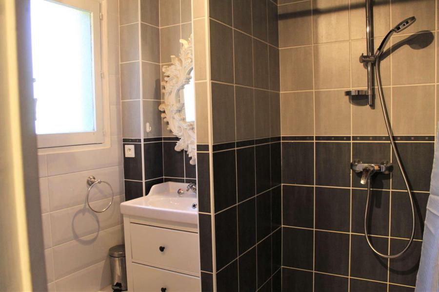 Holiday in mountain resort 3 room duplex apartment 6 people (010) - Résidence le Sandrina - Vars - Shower room