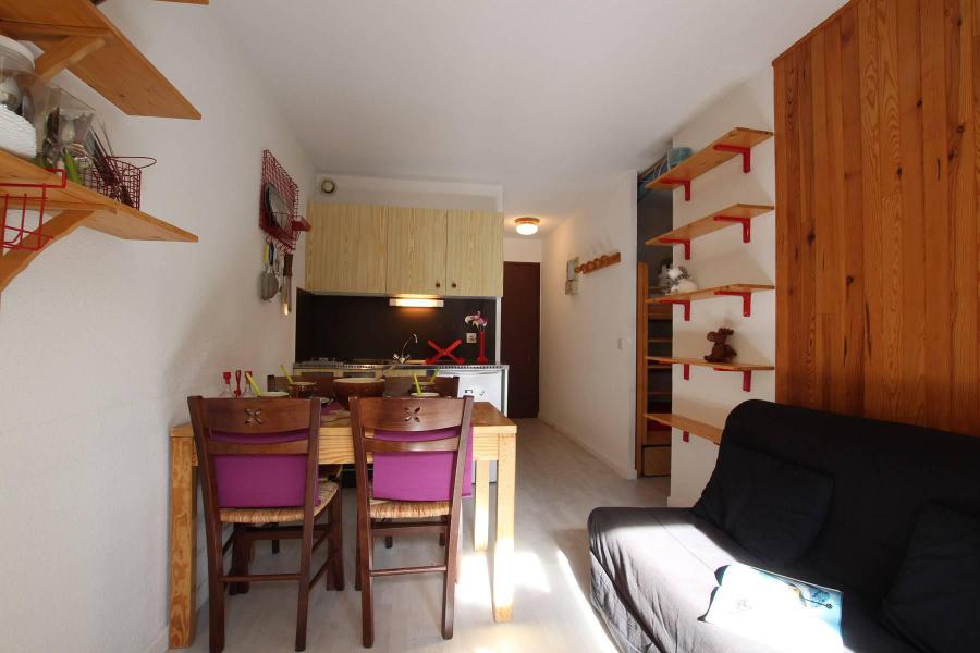 Holiday in mountain resort Studio sleeping corner 4 people (210) - Résidence le Sérac - Puy-Saint-Vincent - Living room