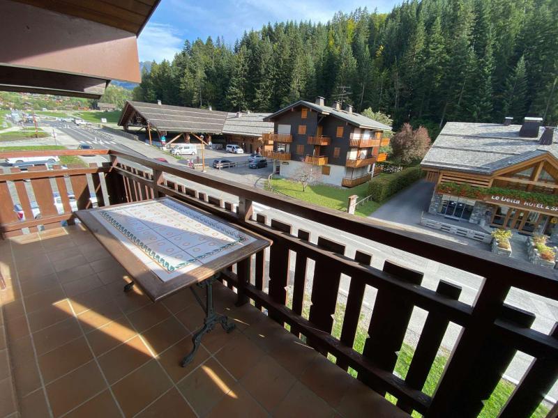 Vakantie in de bergen Studio cabine mezzanine 5 personen (D2) - Résidence le Sherpa - Le Grand Bornand - Balkon