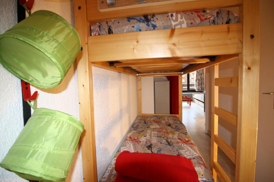 Holiday in mountain resort Studio sleeping corner 4 people (205CL) - Résidence le Slalom - Tignes - Sofa-bed