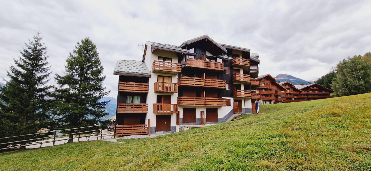 Urlaub in den Bergen Résidence Le Solaret - La Plagne - Draußen im Sommer