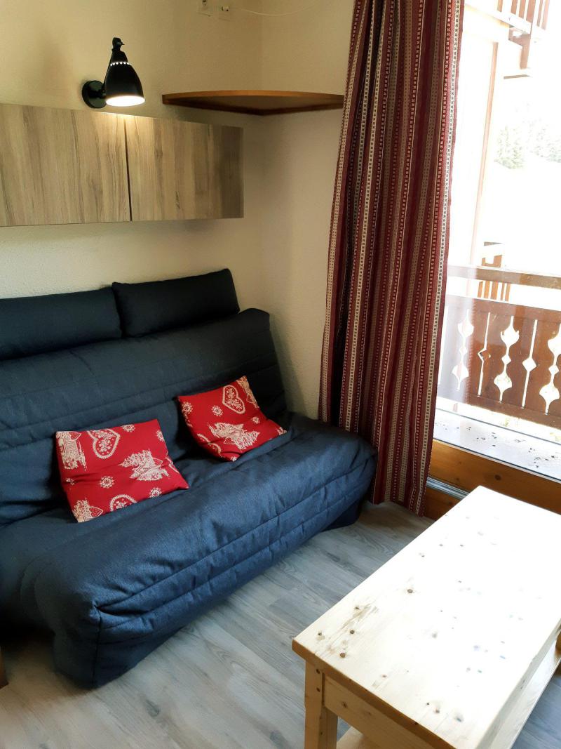 Holiday in mountain resort 3 room duplex apartment sleeping corner 8 people (SOL713) - Résidence le Soleil - Les 2 Alpes - Living room