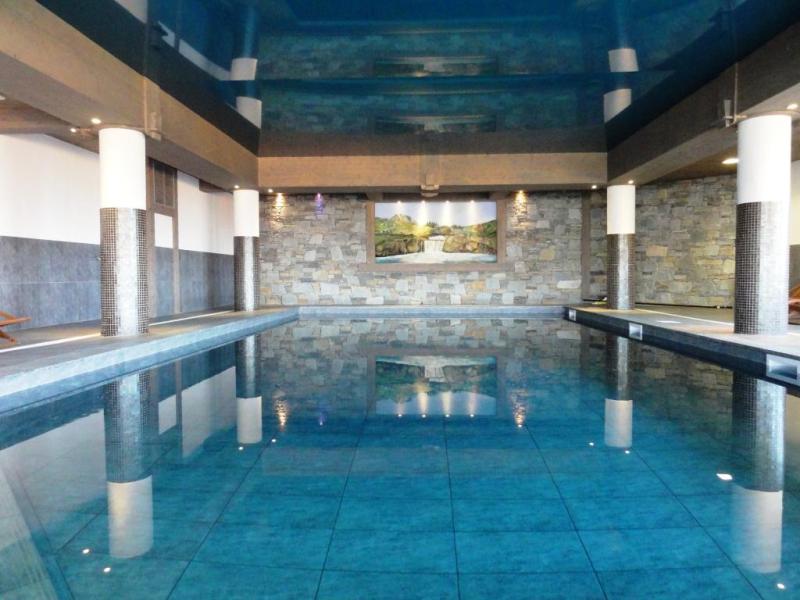 Holiday in mountain resort 3 room apartment 4 people (B04) - Résidence le St Bernard - Les Arcs - Swimming pool