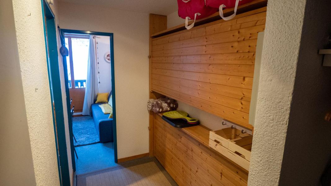 Holiday in mountain resort Studio sleeping corner 4 people (E214) - Résidence le Thabor - Valfréjus