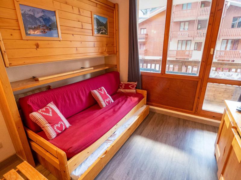 Holiday in mountain resort Studio cabin 4 people (B-71) - Résidence le Thabor - Valfréjus - Living room