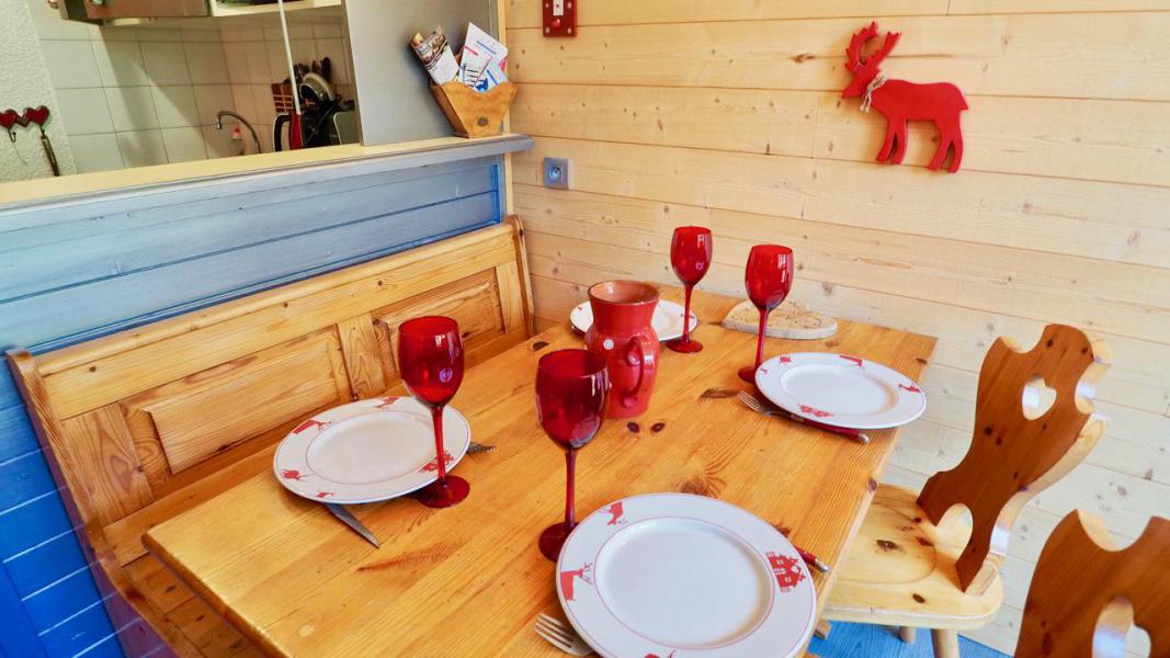 Vacances en montagne Studio coin montagne 4 personnes (C-121) - Résidence le Thabor - Valfréjus - Séjour