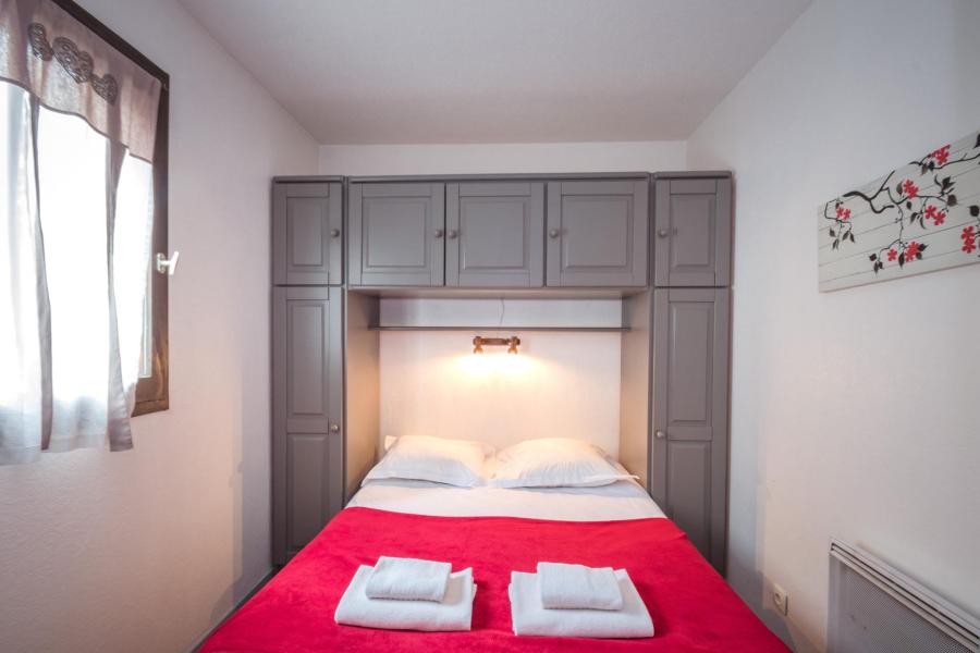 Holiday in mountain resort 2 room apartment cabin 2-4 people - Résidence le Triolet - Chamonix - Bedroom