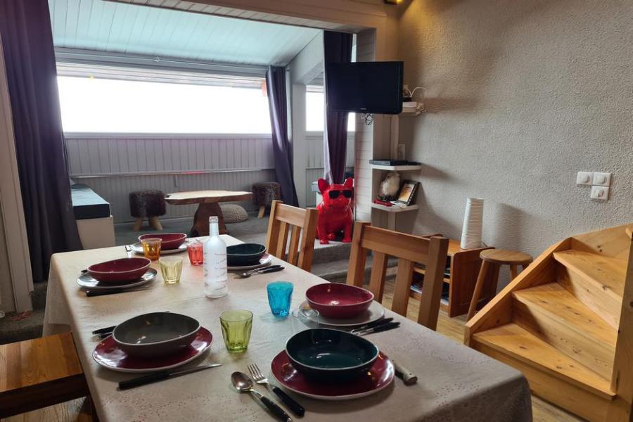 Wakacje w górach Apartament 3 pokojowy z antresolą 7 osób (55) - Résidence le Val Rosière - La Rosière - Pokój gościnny