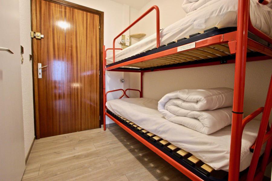 Holiday in mountain resort Studio sleeping corner 4 people (1009) - Résidence le Vernon - Chamrousse - Bedroom
