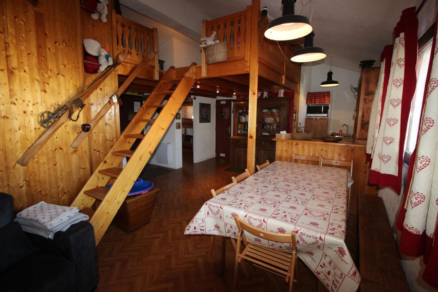 Vakantie in de bergen Appartement 2 kamers mezzanine 5 personen (VI42V) - Résidence le Village - La Norma - Verblijf