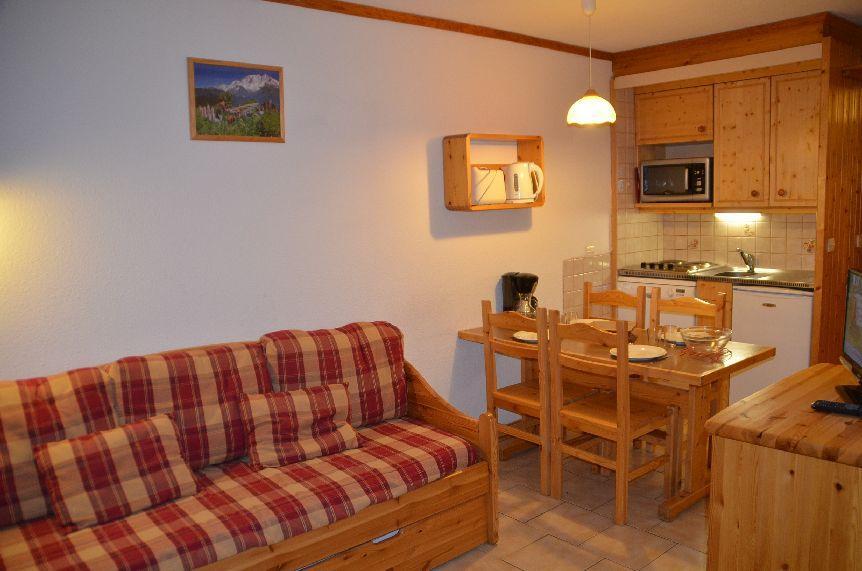 Holiday in mountain resort Studio cabin 4 people (322) - Résidence le Villaret - Les Menuires - Living room