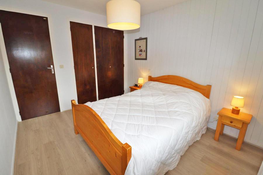 Holiday in mountain resort 3 room apartment 7 people - Résidence Le Vorzay - Les Gets - Bedroom