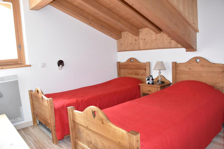 Urlaub in den Bergen 3-Zimmer-Appartment für 4 Personen (14) - Résidence les 4 Saisons - Pralognan-la-Vanoise - Schlafzimmer