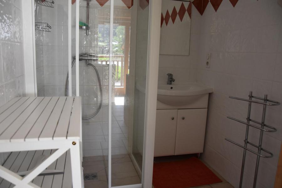 Vacances en montagne Appartement 3 pièces 5 personnes (1) - Résidence les 4 Saisons - Pralognan-la-Vanoise - Salle de douche
