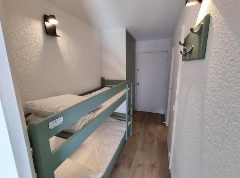 Holiday in mountain resort 1 room apartment 4 people (ADR I 517) - Résidence les Adrets I - Isola 2000 - Bunk beds