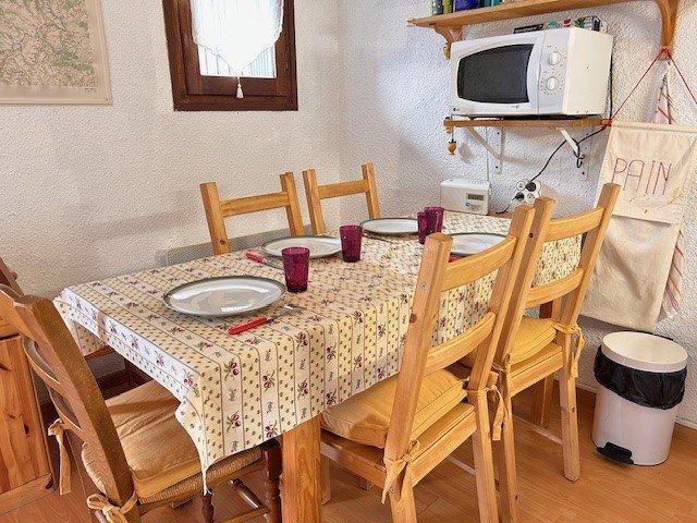 Holiday in mountain resort 2 room apartment 4 people (23B) - Résidence les Airelles B - Risoul - Living room