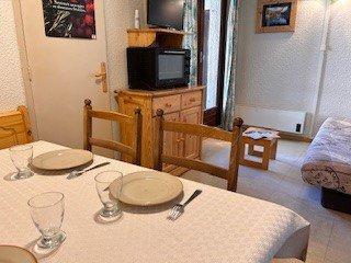 Holiday in mountain resort 2 room apartment sleeping corner 4 people (10B) - Résidence les Airelles B - Risoul - Living room