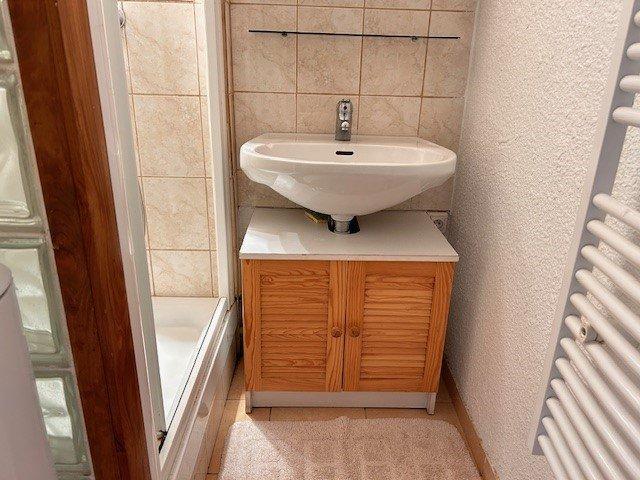 Vacaciones en montaña Apartamento 2 piezas para 4 personas (23B) - Résidence les Airelles B - Risoul - Cuarto de ducha