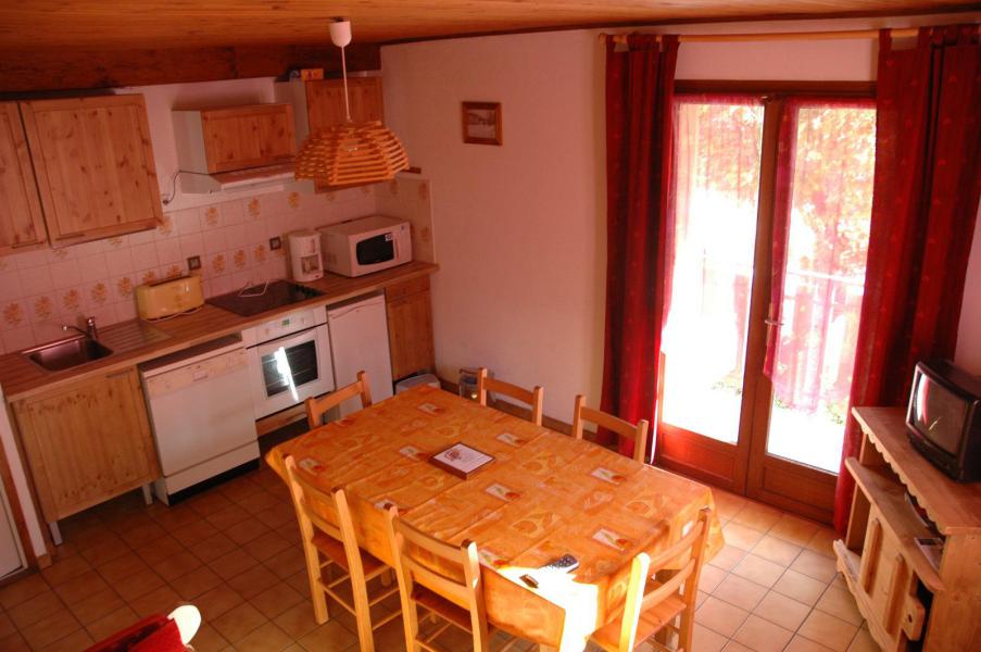 Holiday in mountain resort 3 room apartment 6 people (4) - Résidence les Alpages - Valloire - Living room