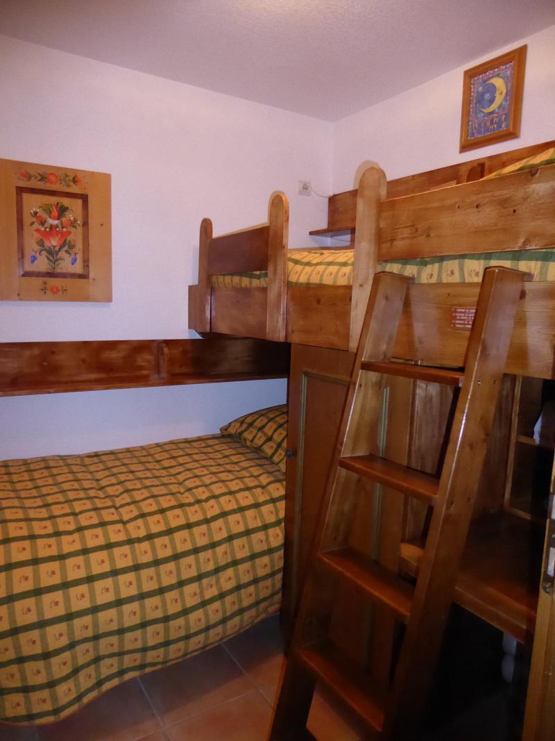 Holiday in mountain resort 3 room apartment 4 people (3B) - Résidence les Alpages de Pralognan B - Pralognan-la-Vanoise - Bedroom