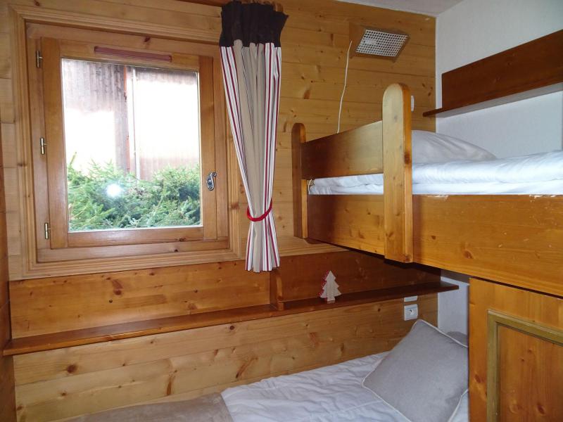 Holiday in mountain resort 3 room apartment 6 people (2) - Résidence les Alpages de Pralognan C - Pralognan-la-Vanoise - Bedroom