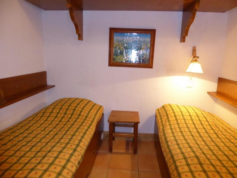 Urlaub in den Bergen 3-Zimmer-Appartment für 4 Personen (3) - Résidence les Alpages de Pralognan C - Pralognan-la-Vanoise - Schlafzimmer