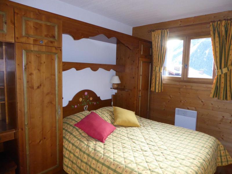 Urlaub in den Bergen 3-Zimmer-Appartment für 4 Personen (7) - Résidence les Alpages de Pralognan C - Pralognan-la-Vanoise - Schlafzimmer