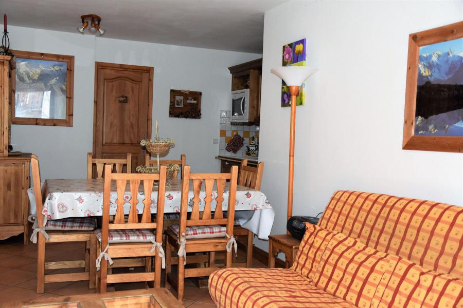 Urlaub in den Bergen 3-Zimmer-Appartment für 6 Personen (9) - Résidence les Alpages de Pralognan F - Pralognan-la-Vanoise - Wohnzimmer