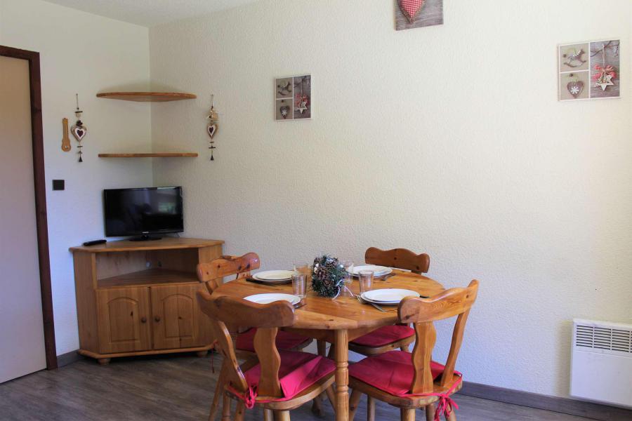 Vacances en montagne Studio coin montagne 4 personnes (B102) - Résidence les Alpages - Vars - Séjour