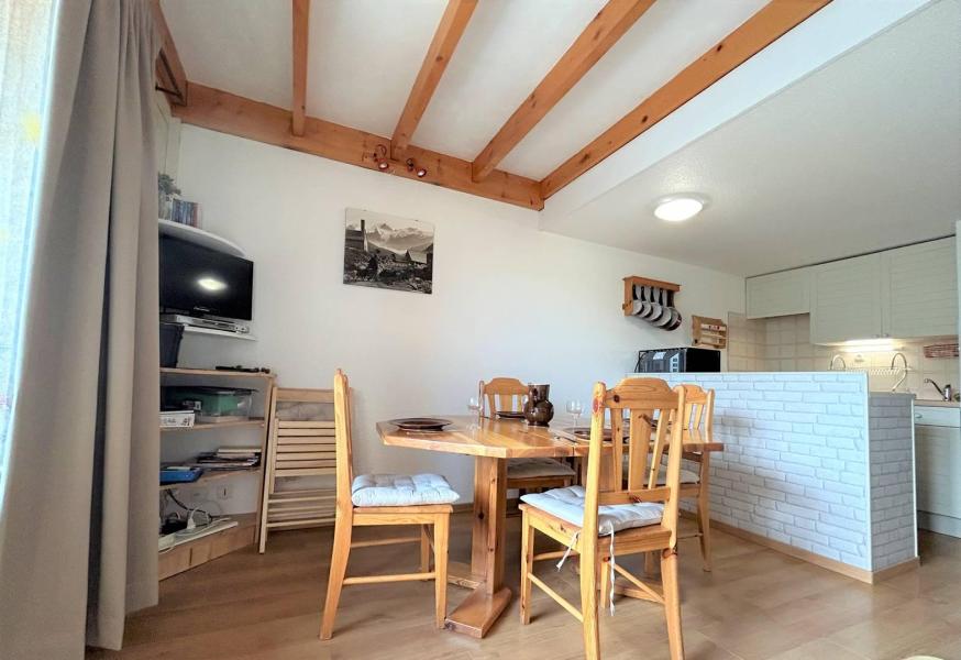 Holiday in mountain resort 3 room duplex apartment 6 people (ANEM26) - Résidence les Anémones - Pelvoux - Accommodation