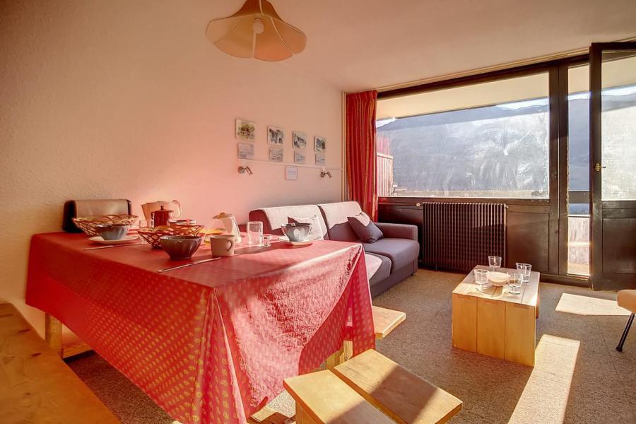 Holiday in mountain resort 2 room apartment 6 people (615) - Résidence les Aravis - Les Menuires - Accommodation