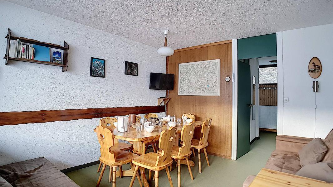 Urlaub in den Bergen 3-Zimmer-Appartment für 8 Personen (220) - Résidence les Aravis - Les Menuires - Wohnzimmer