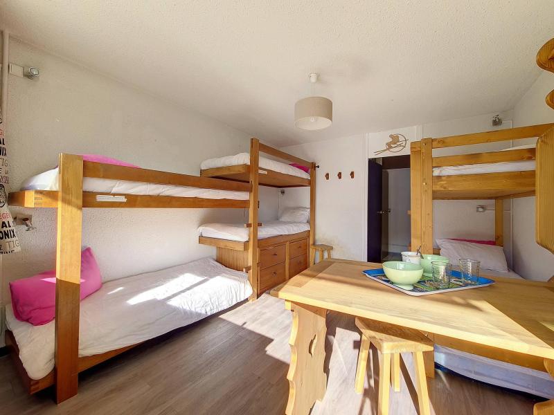 Vakantie in de bergen Appartement 2 kamers 6 personen (319) - Résidence les Aravis - Les Menuires - Kamer