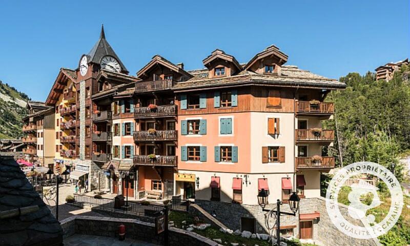 Аренда на лыжном курорте Résidence Les Arcs 1950 le Village - MH - Les Arcs - летом под открытым небом