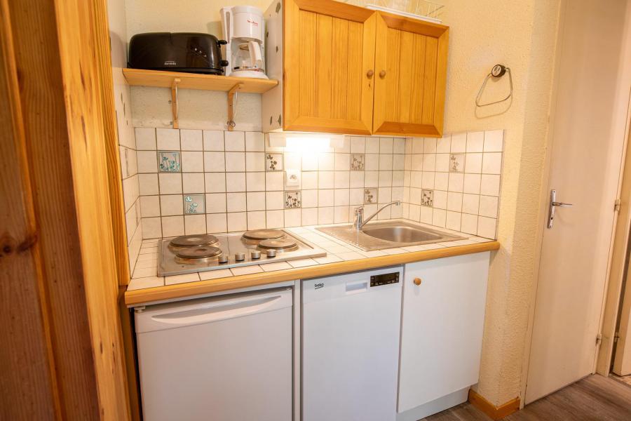 Holiday in mountain resort 2 room apartment 4 people (AR29B) - Résidence les Arolles - La Norma - Accommodation