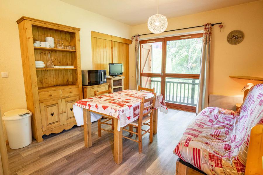 Holiday in mountain resort 2 room apartment 4 people (AR29B) - Résidence les Arolles - La Norma - Table