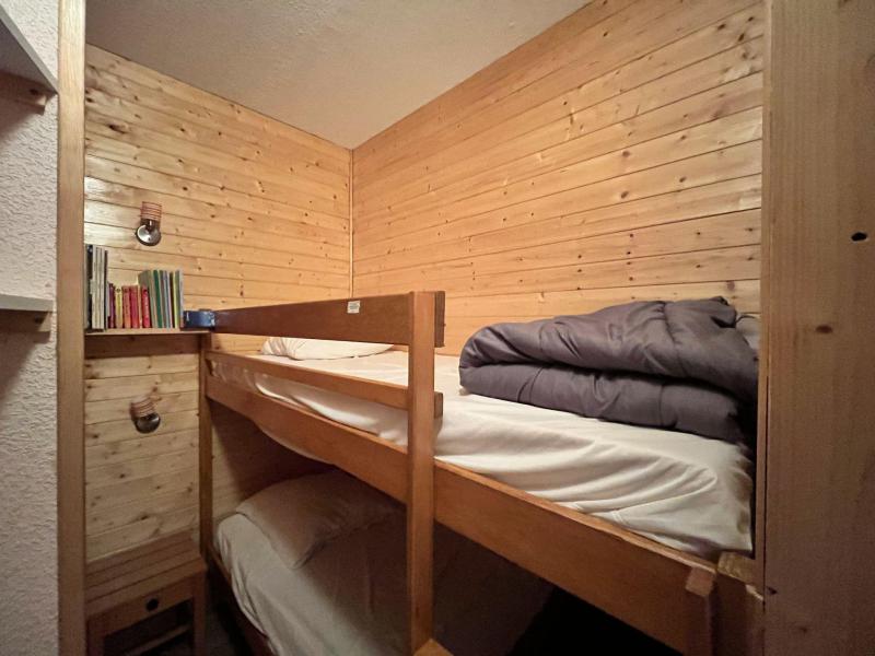 Holiday in mountain resort 2 room apartment cabin 6 people (K76) - Résidence les Arolles - Villard de Lans - Bunk beds