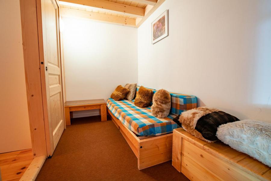 Holiday in mountain resort 3 room mezzanine apartment 8 people (AR16B) - Résidence les Arolles - La Norma - Cabin