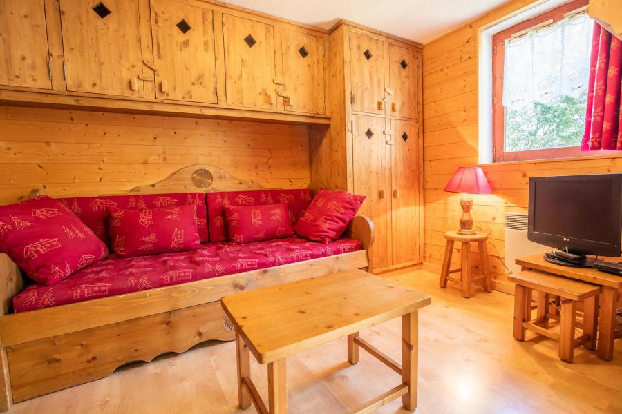 Holiday in mountain resort 3 room mezzanine apartment 8 people (AR31A) - Résidence les Arolles - La Norma - Living room